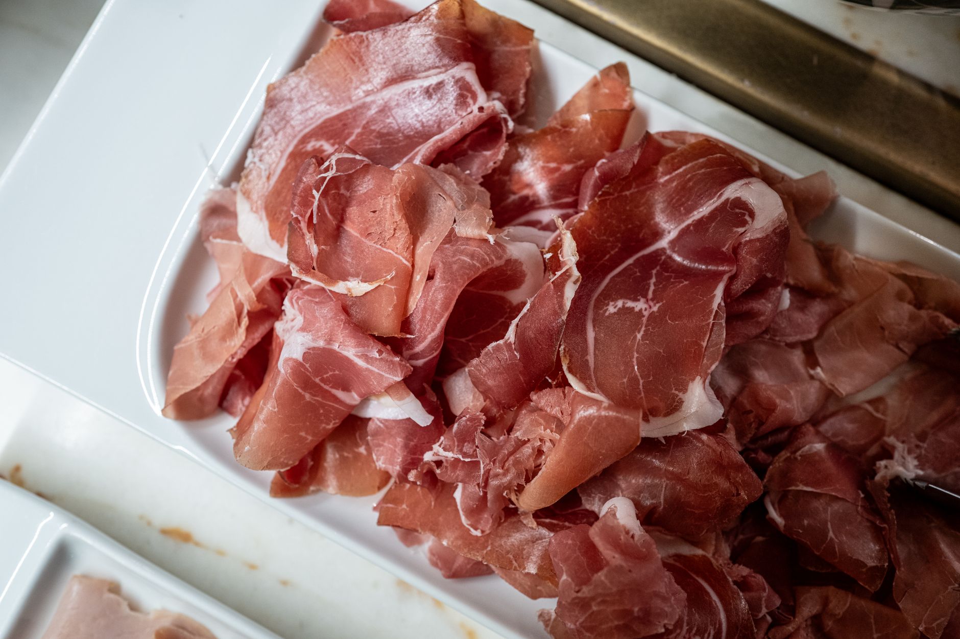 Vassoio di salumi affettati